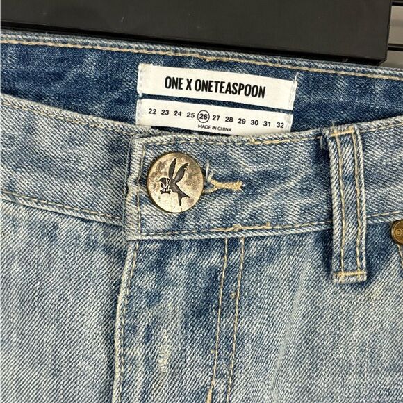 One x One Teaspoon Denim Distressed Patch Work Straight Leg Blue Jeans Size 26 - Picture 2 of 10